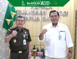 Kajati Papua Barat bersama Asdatun dan Aspidsus menerima kunjungan silaturahmi Kepala Cabang Bulog Manokwari
