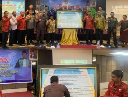 Kajati Papua Barat menghadiri untuk mendukung pencanangan pembangunan zona integritas menuju Wilayah Bebas dari Korupsi (WBK) dan Wilayah Birokrasi Bersih Melayani (WBBM) Pengadilan Tinggi Agama Provinsi Papua Barat