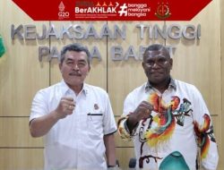 Kajati Papua Barat bersama Asdatun menerima audiensi Ketua Komisi Pemilihan Umum Provinsi Papua Barat.