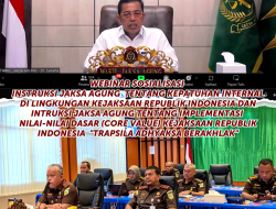 Wakil Jaksa Agung Dr. Sunarta membuka webinar Sosialisasi Instruksi Jaksa Agung tentang Kepatuhan Internal di lingkungan Kejaksaan RI dan Instruksi Jaksa Agung tentang Implementasi Nilai-Nilai Dasar (Core Values) Kejaksaan RI Trapsila Adhyaksa Berakhlak.