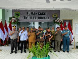 Kepala Kejaksaan Tinggi Papua Barat Dr. Harli Siregar, S.H., M.Hum., bersama Pj. Gubernur Papua Barat Drs. H. Ali Baham, M.T.P., Pangdam XVIII Kasuari Mayjen TNI Ilyas Alamsyah, S.E., M.Tr.Han., CGCAE, dan Unsur Forkopimda Provinsi Papua Barat turut mengikuti kegiatan Peresmian Rumah Sakit Pusat Pertahanan Negara (RSPPN), dan 25 Rumah Sakit milik TNI diantaranya Rumah Sakit Tk. III Johanes Abraham Dimara