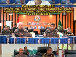 Kajati Papua Barat dan Asisten Pembinaan mengikuti Rapat Koordinasi Pembahasan Penyelesaian Pengurusan Barang Rampasan Negara Provinsi Papua Barat dan Papua Barat Daya Tahun 2024