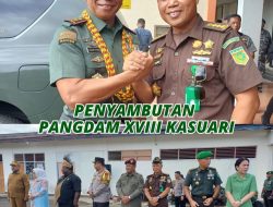 Asisten Pidana Militer Kol. Laut (H) Ridho Sihombing, SH., MH turut menyambut Pangdam Kasuari/XVIII Mayor Jenderal TNI Haryanto, S.I.P., M.Tr.(Han)