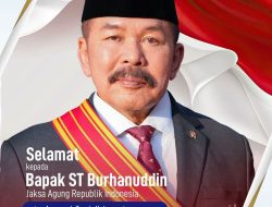 KELUARGA BESAR KEJAKSAAN TINGGI PAPUA BARAT MENGUCAPKAN : “SELAMAT KEPADA JAKSA AGUNG RI ATAS ANUGERAH TANDA KEHORMATAN “BINTANG MAHAPUTERA ADIPRADANA” DARI PRESIDEN RI DALAM RANGKA HUT KE-79 RI”