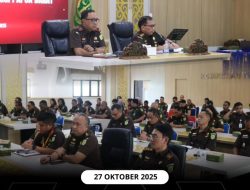 Rapat Paripurna bersama Plh. Kepala Kejaksaan Tinggi Papua Barat diikuti oleh seluruh pegawai