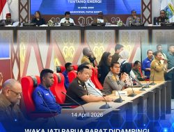 Wakajati Papua Barat didampingi Aspidum Kejati Papua Barat Menghadiri Rapat Bersama DPD RI di Kantor Gubernur PB