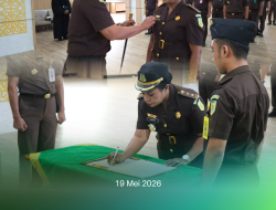 Pelantikan & Pengambilan Sumpah Jabatan Kabag TU Kejaksaan Tinggi Papua Barat