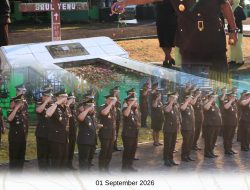 Kajati Papua Barat I Putu Gede Astawa Pimpin Upacara dan Ziarah Taman Makam Pahlawan dalam rangka Hari Lahir Ke- 81 Kejaksaan Republik Indonesia Tahun 2026